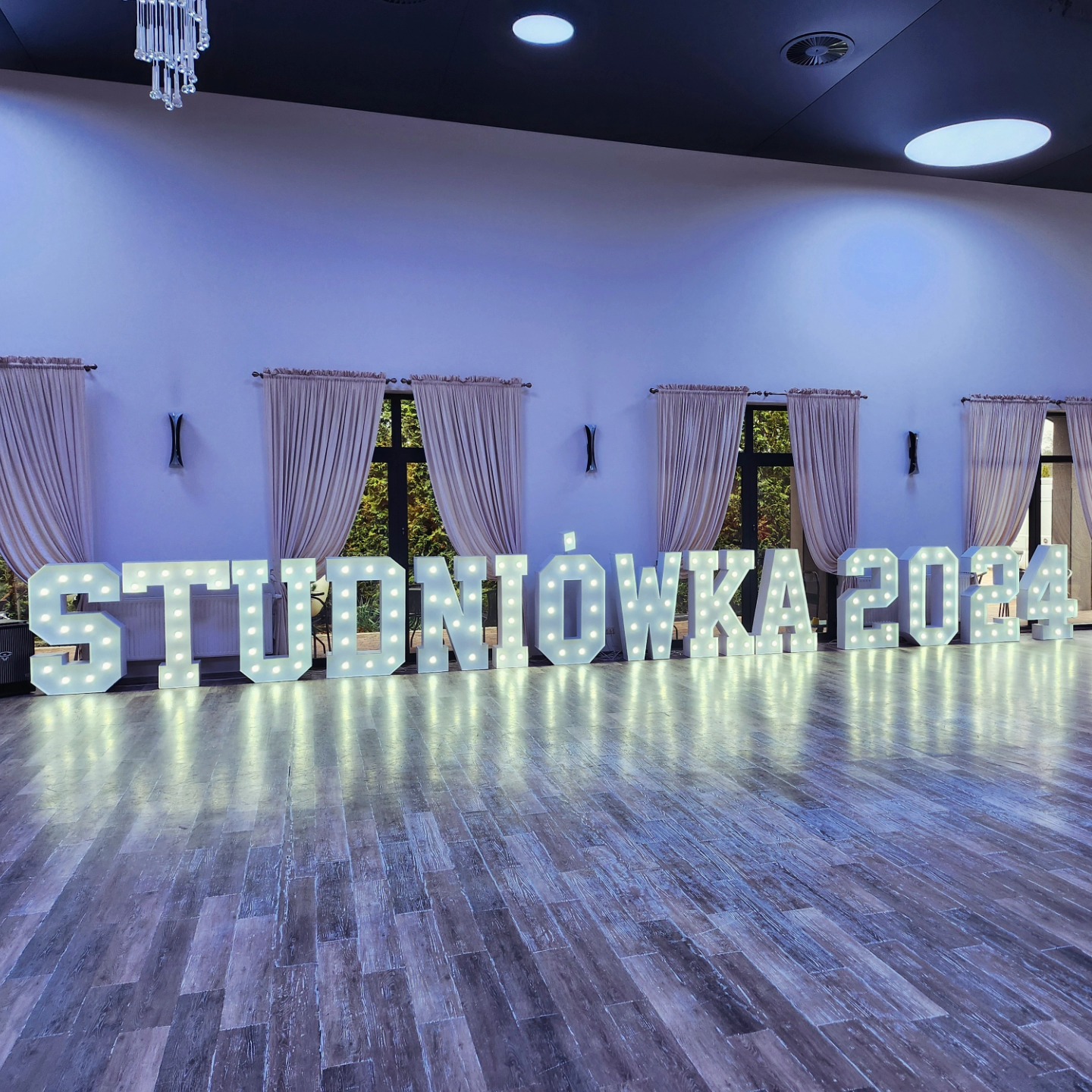 Kraina Dekoracji - Studniówka 2024